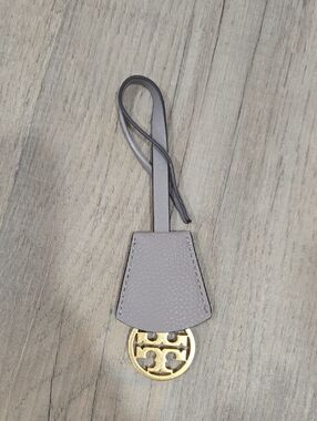 Tory Burch Pebbled Leather Logo Drop Charm!!!